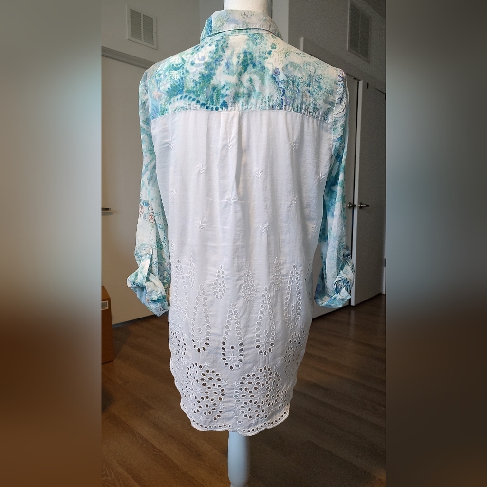 Cotton Chico's Milada Paisley Print button down Eyelet Mixed Media Top Casual - Picture 4 of 4